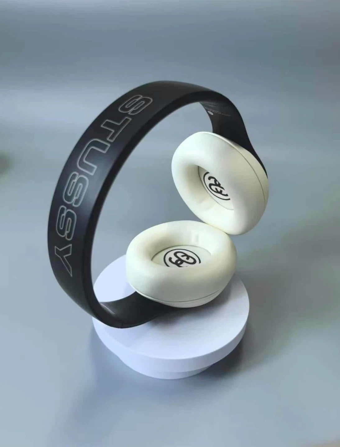 Stussy Wireless Headphones - photo 2
