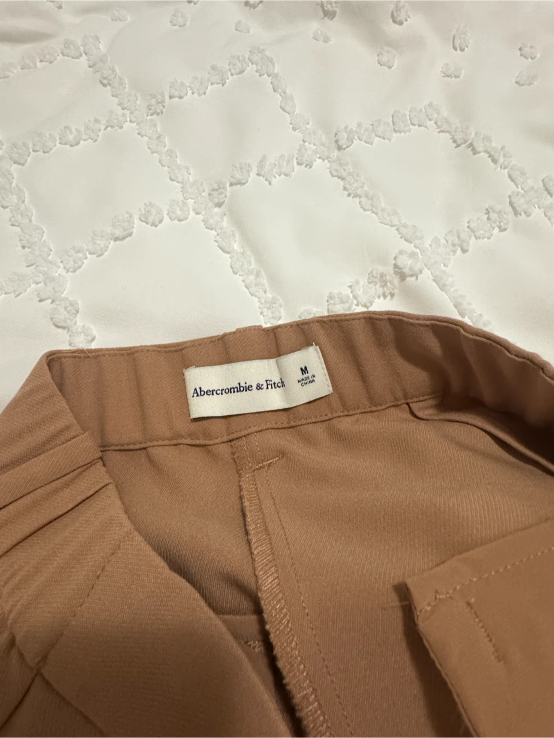 Abercrombie & Fitch Tan Pleated Shorts - M - photo 2