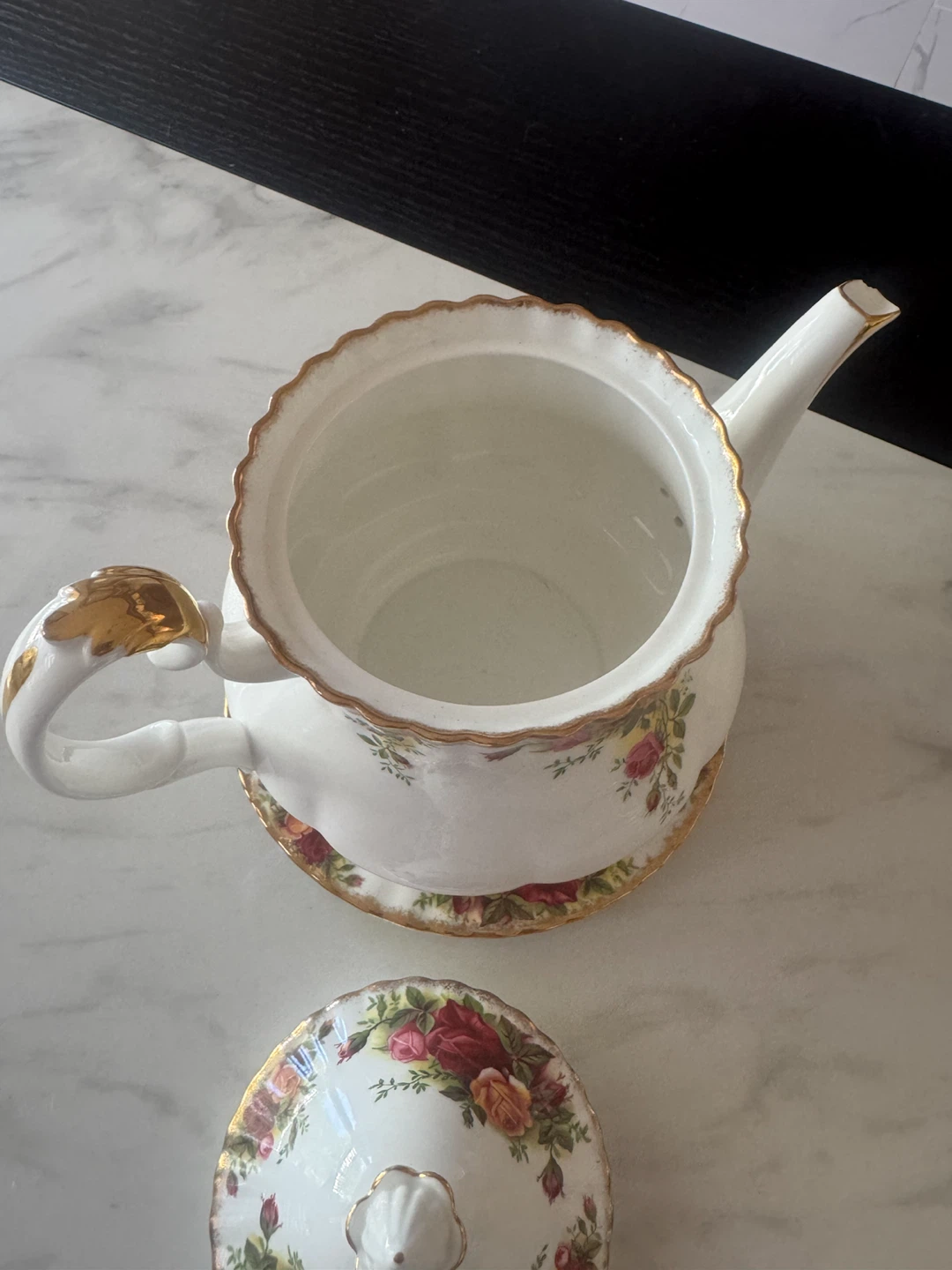 Royal Albert Old Country Roses Teapot - photo 2