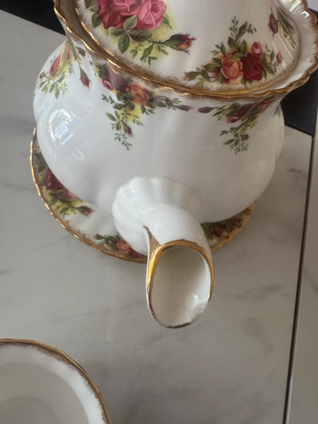 Royal Albert Old Country Roses Teapot - photo 5