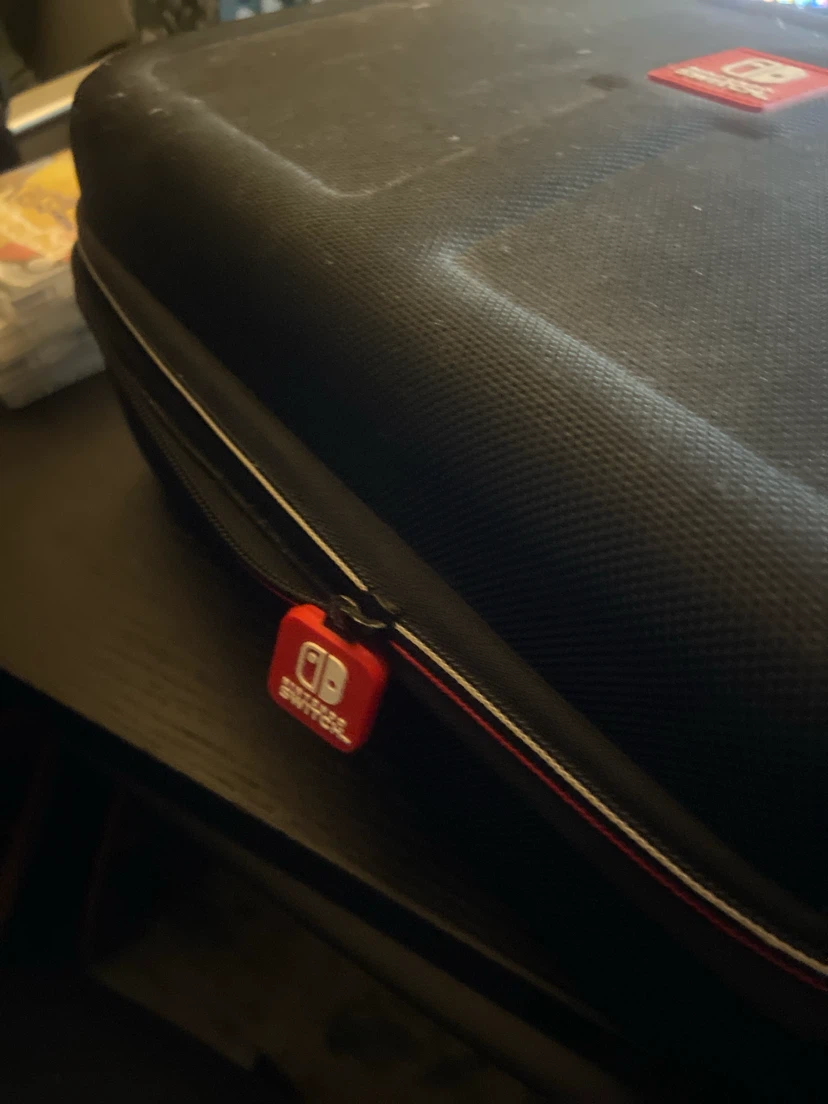 Nintendo Switch Carrying Case - photo 3