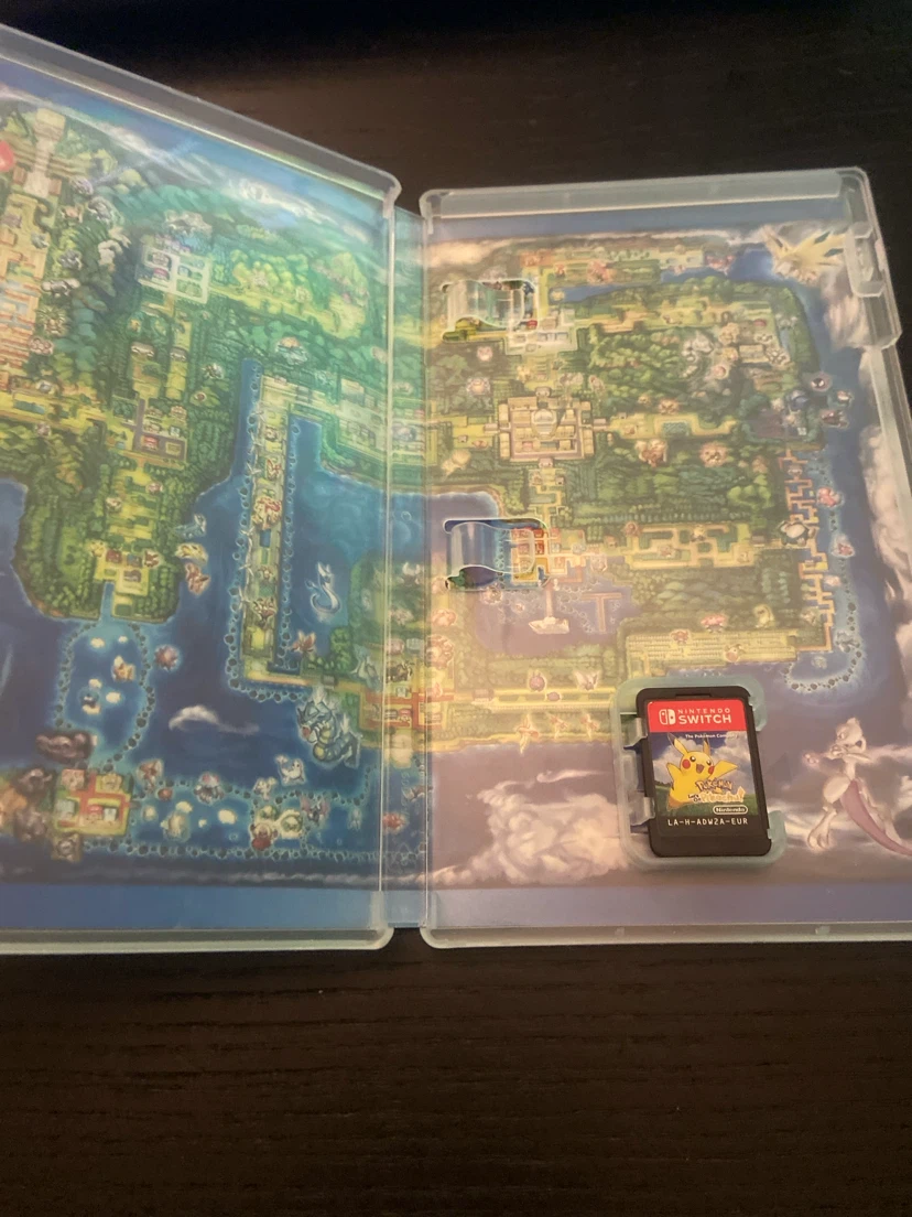 Nintendo Switch Let's Go Pikachu Game - photo 3