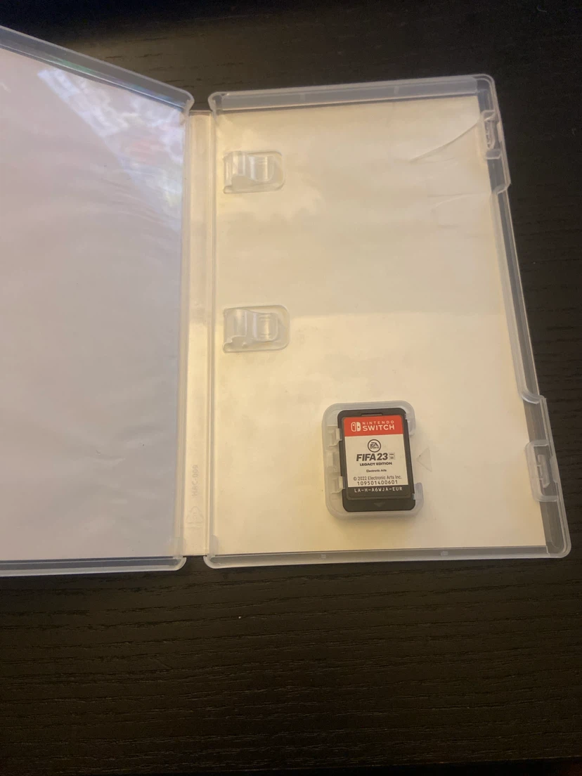 Nintendo Switch FIFA 23 Legacy Edition - photo 3