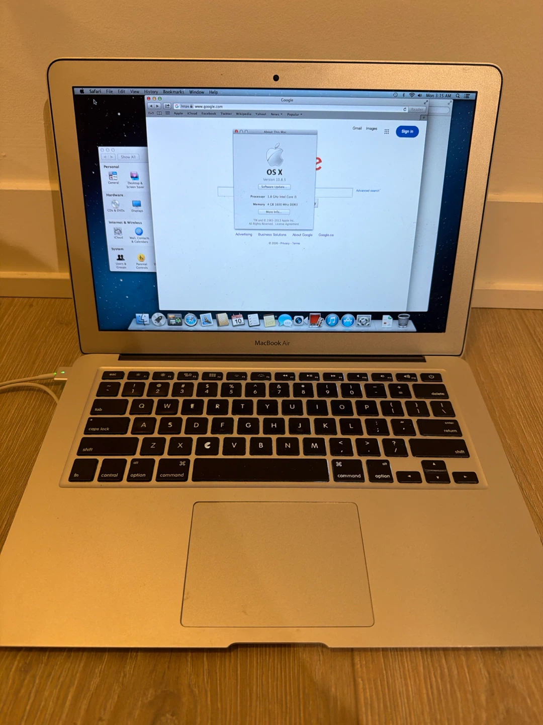 Apple MacBook Air Laptop