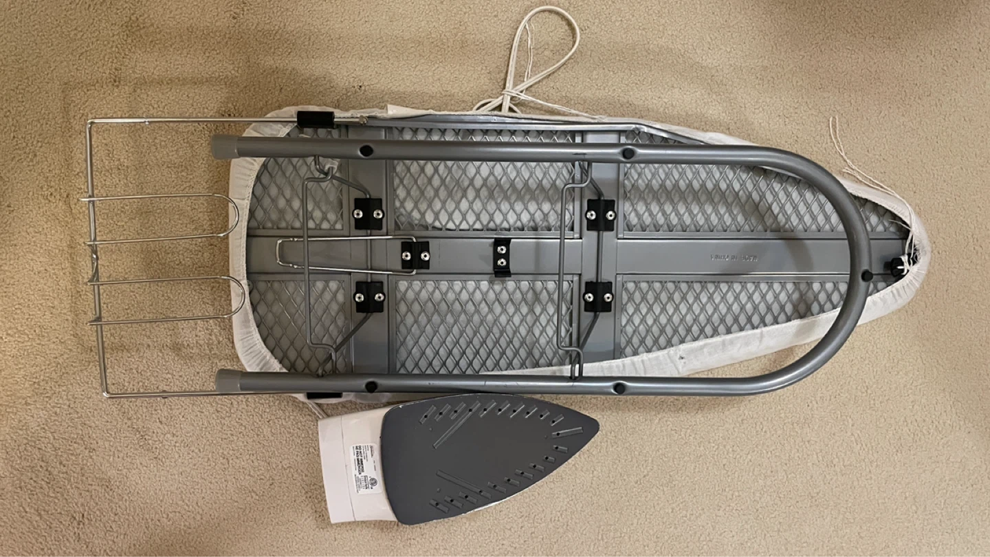 Ironing Board with Iron - photo 3