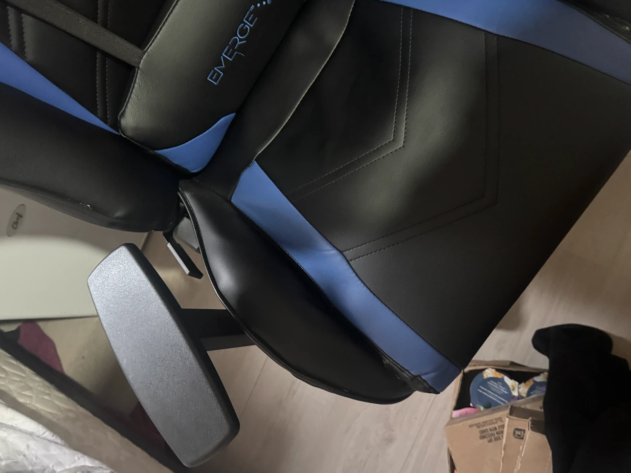 EMERGE Gaming Chair - photo 4