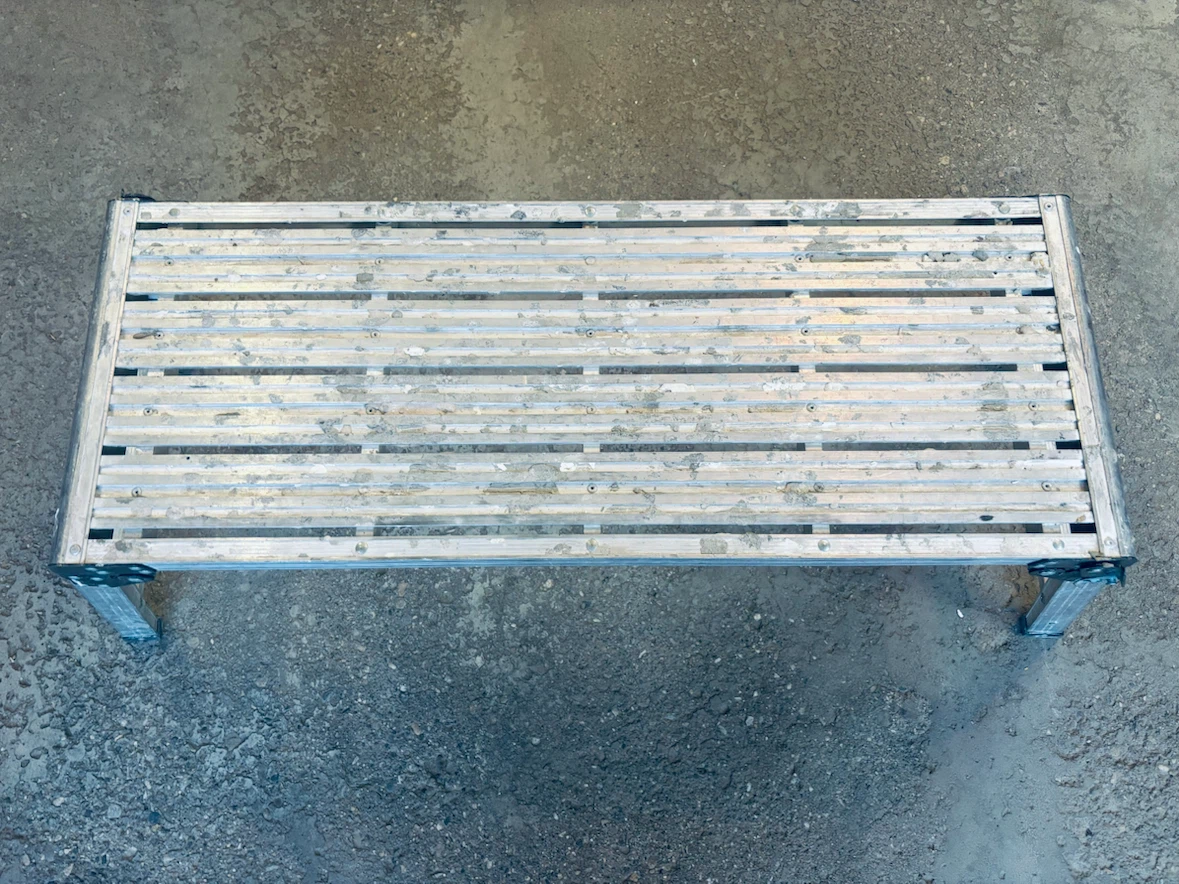 Folding Aluminum Work Platform / Drywall Bench (330 lbs) - photo 2