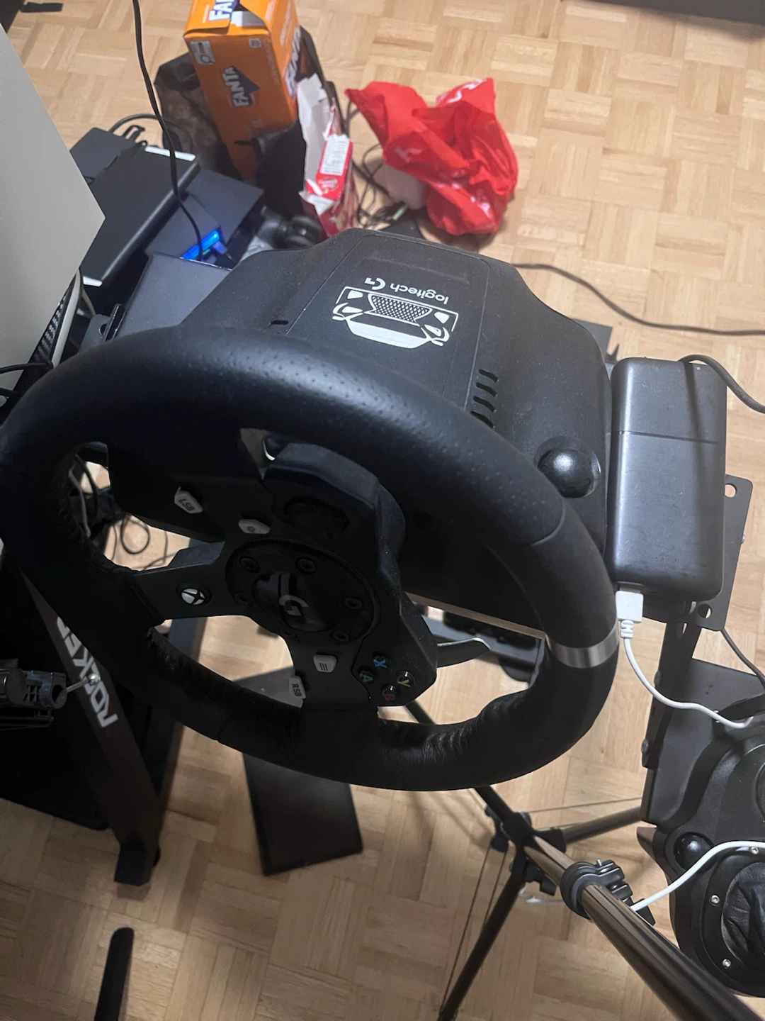 Logitech G920 Driving Force Racing Wheel and Pedals