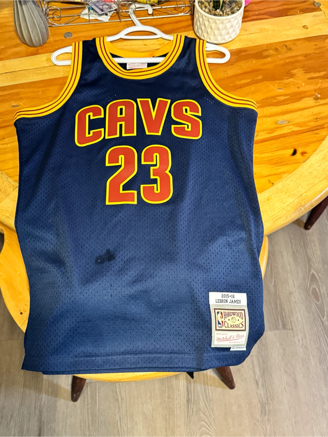 Mitchell & Ness LeBron James 23 Cavaliers 2015-16 Jersey - photo 4