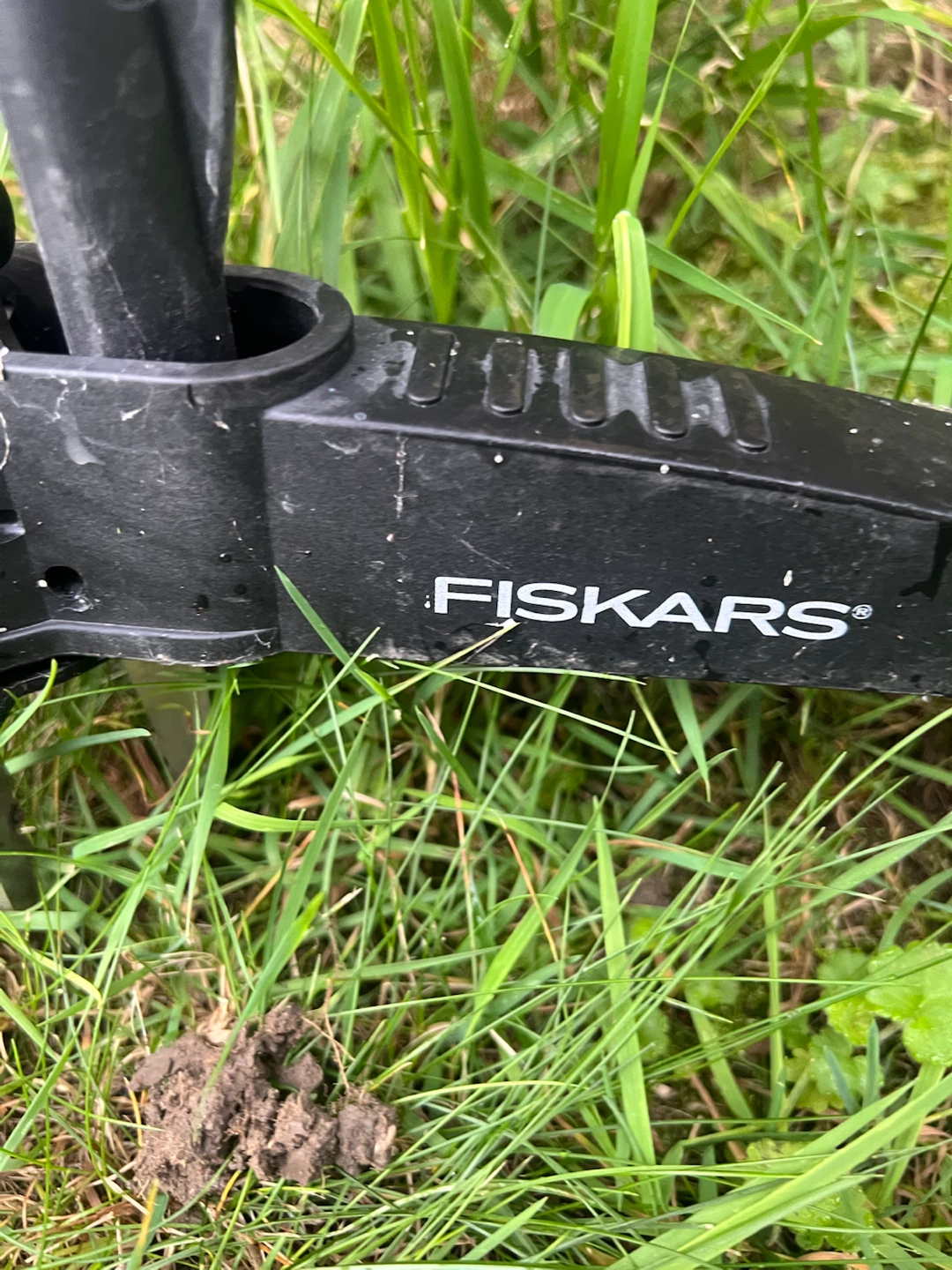 Grass weed puller Fiskars Telescoping Weeder