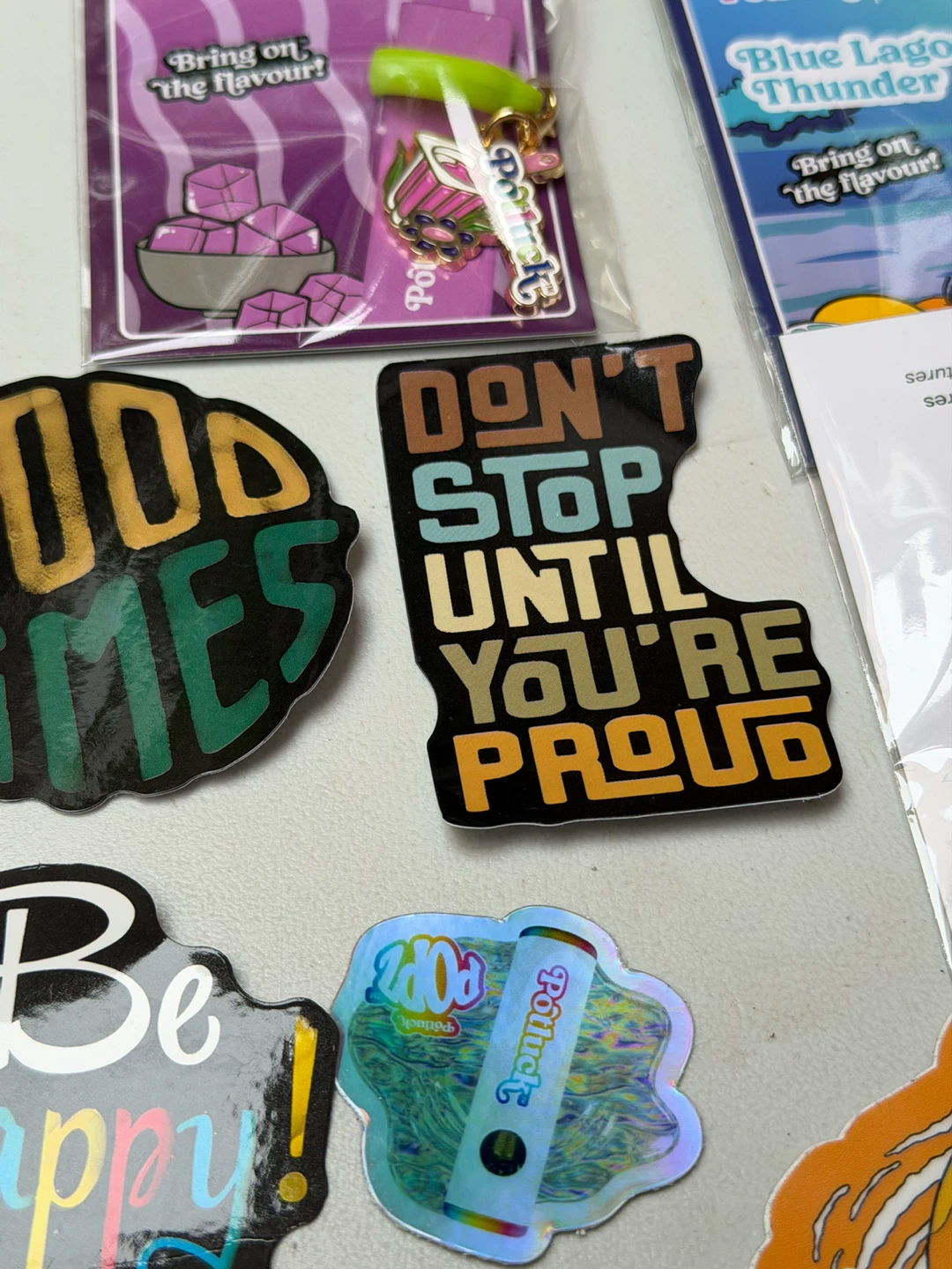 Pins, stickers & vape charms - photo 5