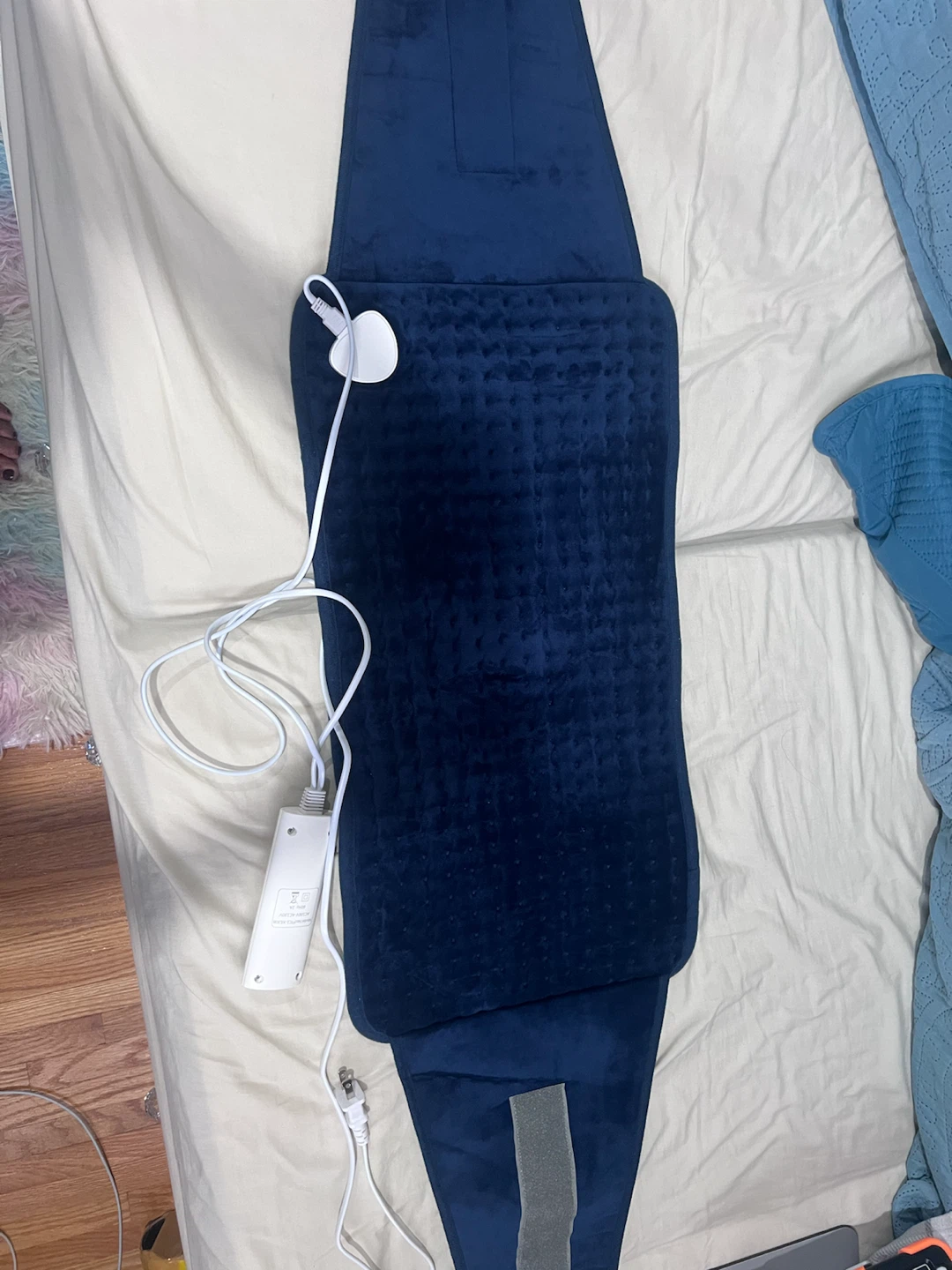 BRAND NEW Navy Blue Heated Back Wrap
