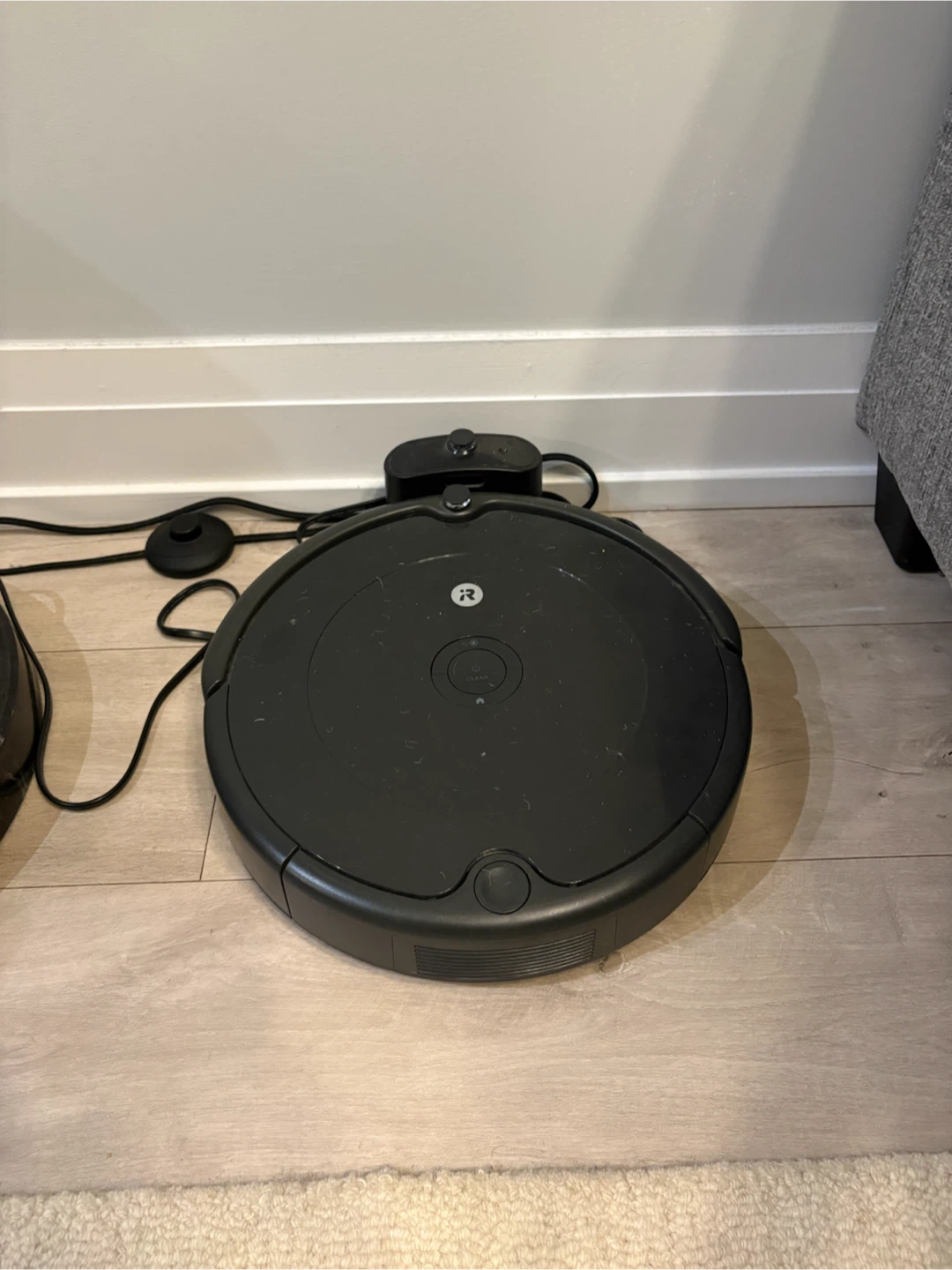 iRobot Roomba 694 Robot Vacuum