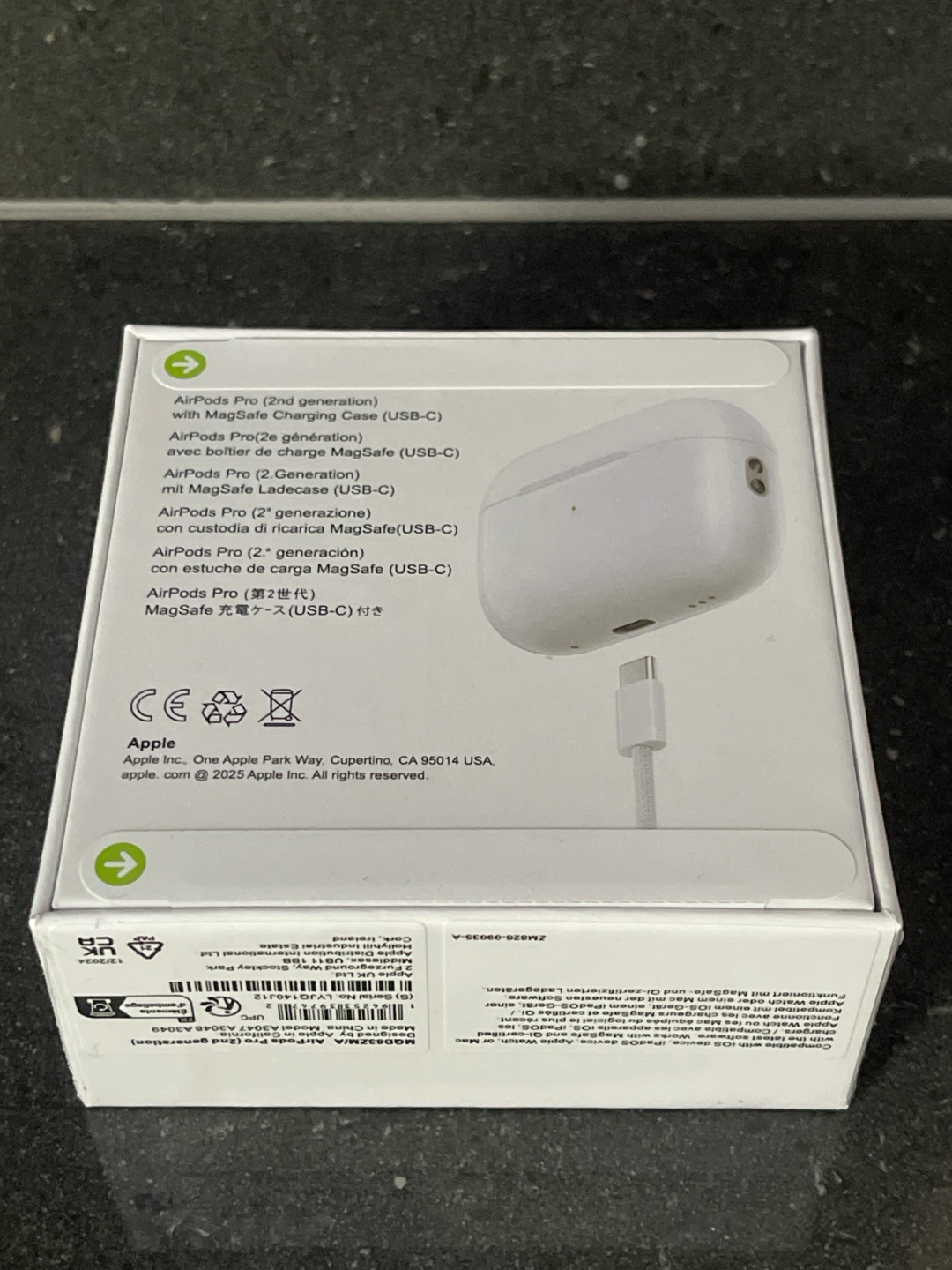 Apple AirPods Pro (2nd generation) with MagSafe Charging Case - photo 4