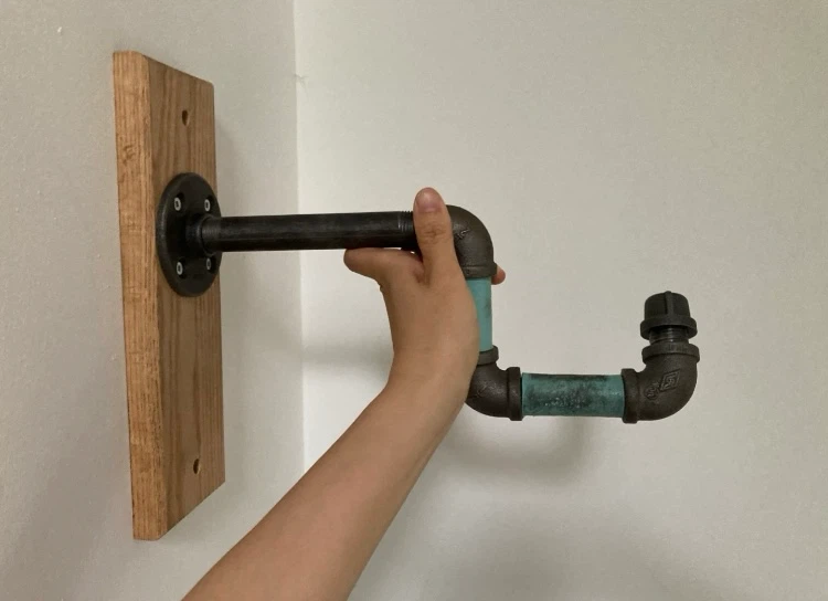 Industrial pipe and wood wall bike mount - photo 3