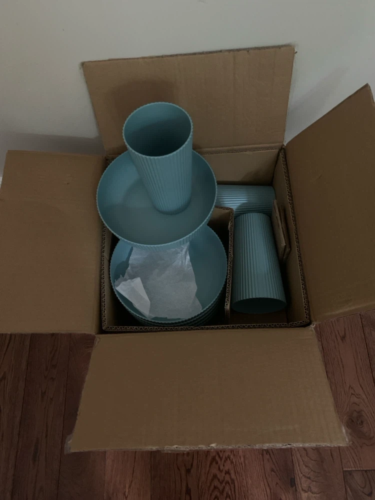 Teal Dinnerware Set