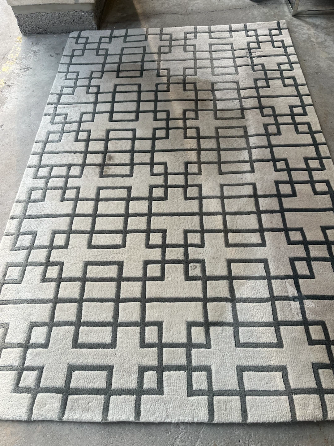 Surya "Nova" Area Rug - photo 4