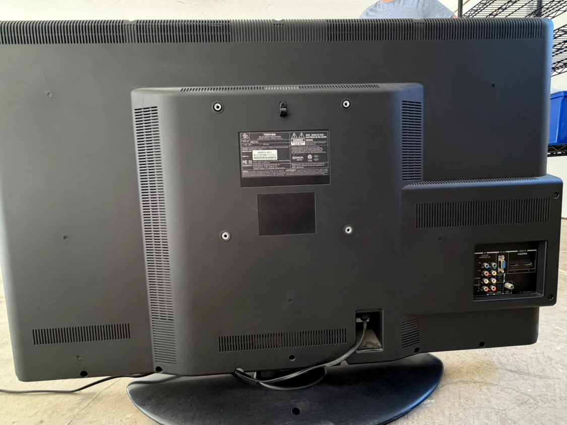 Toshiba 42” Television - photo 3
