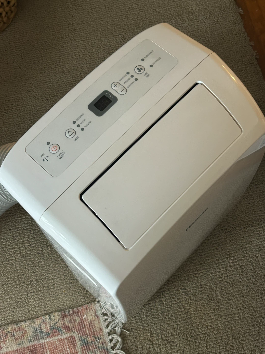 Hisense Portable Air Conditioner - photo 2
