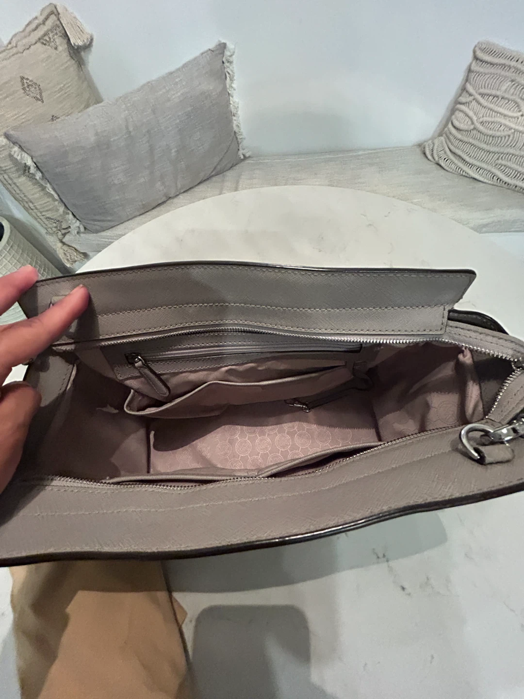 Michael Kors Selma Cross body Bag - Grey - photo 5