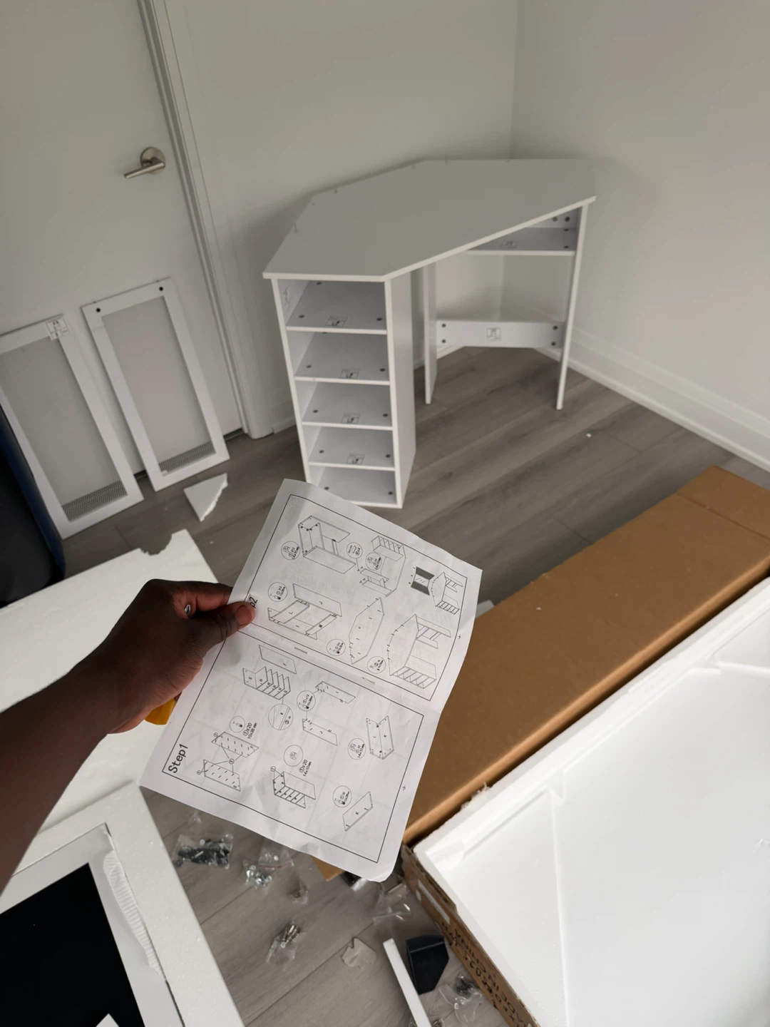 Furniture assembly