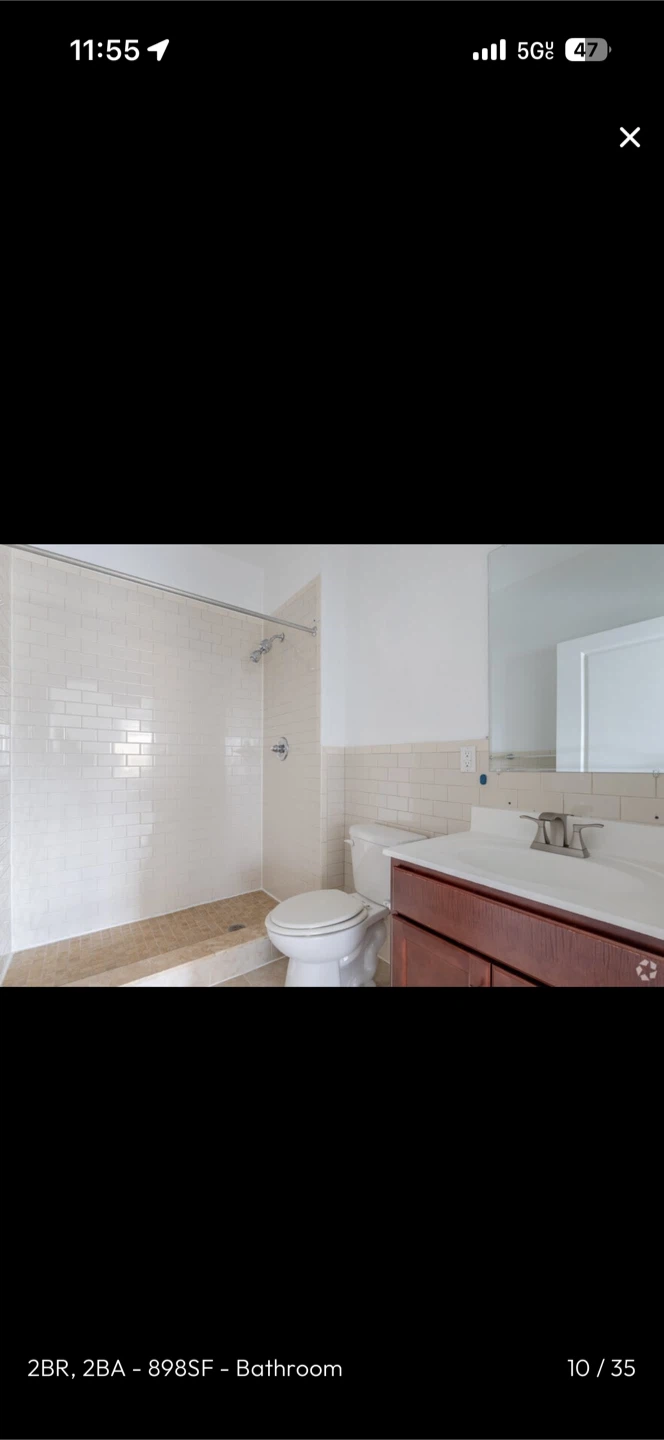 Arlington Place Apartment - photo 2