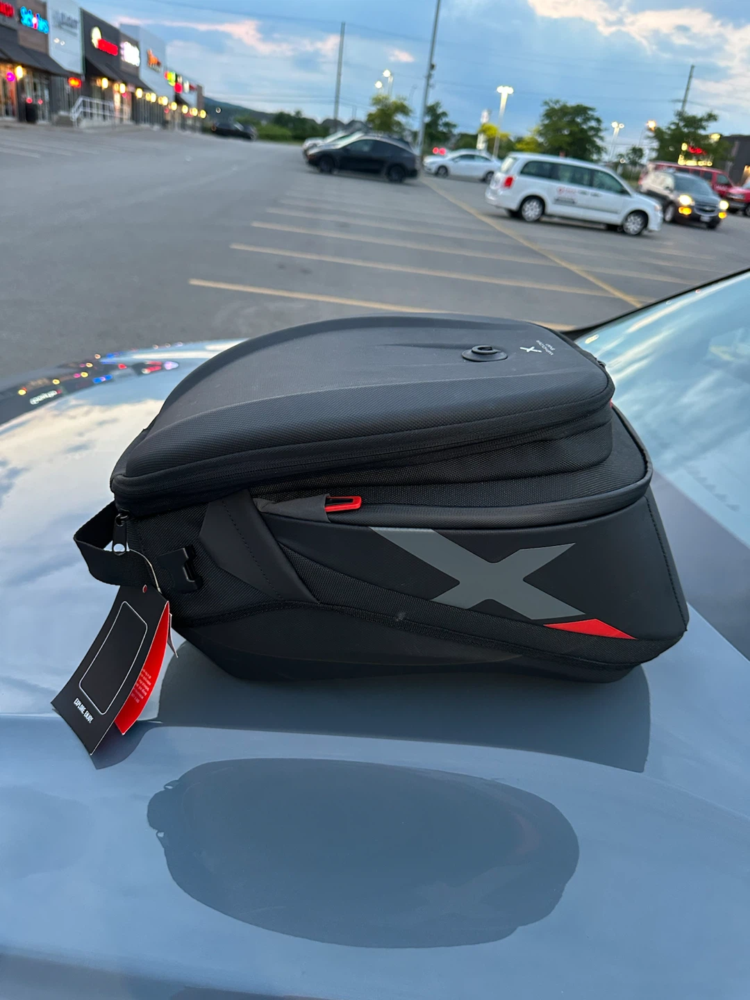 Givi  XL04B TANKLOCK Motorcycle tank Bag