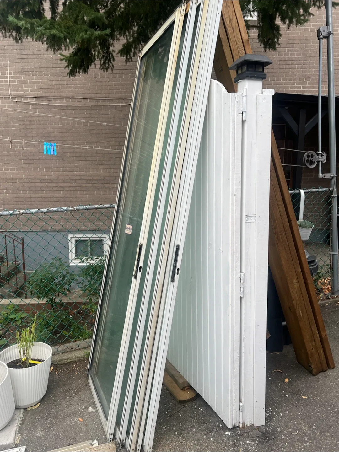 Sliding Glass Door 8ft x 2ft, very strong - photo 2
