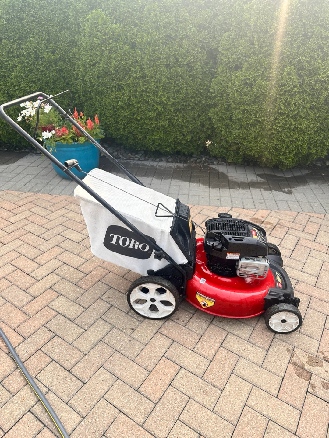 Toro lawn mower - photo 2