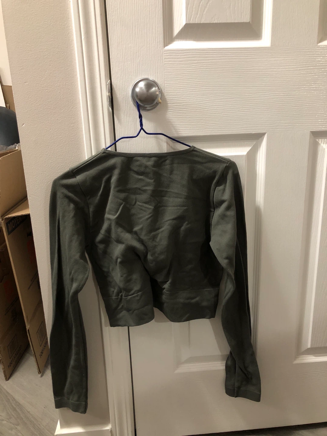 Dynamite Long Sleeve Crop Top - Olive Green - photo 3