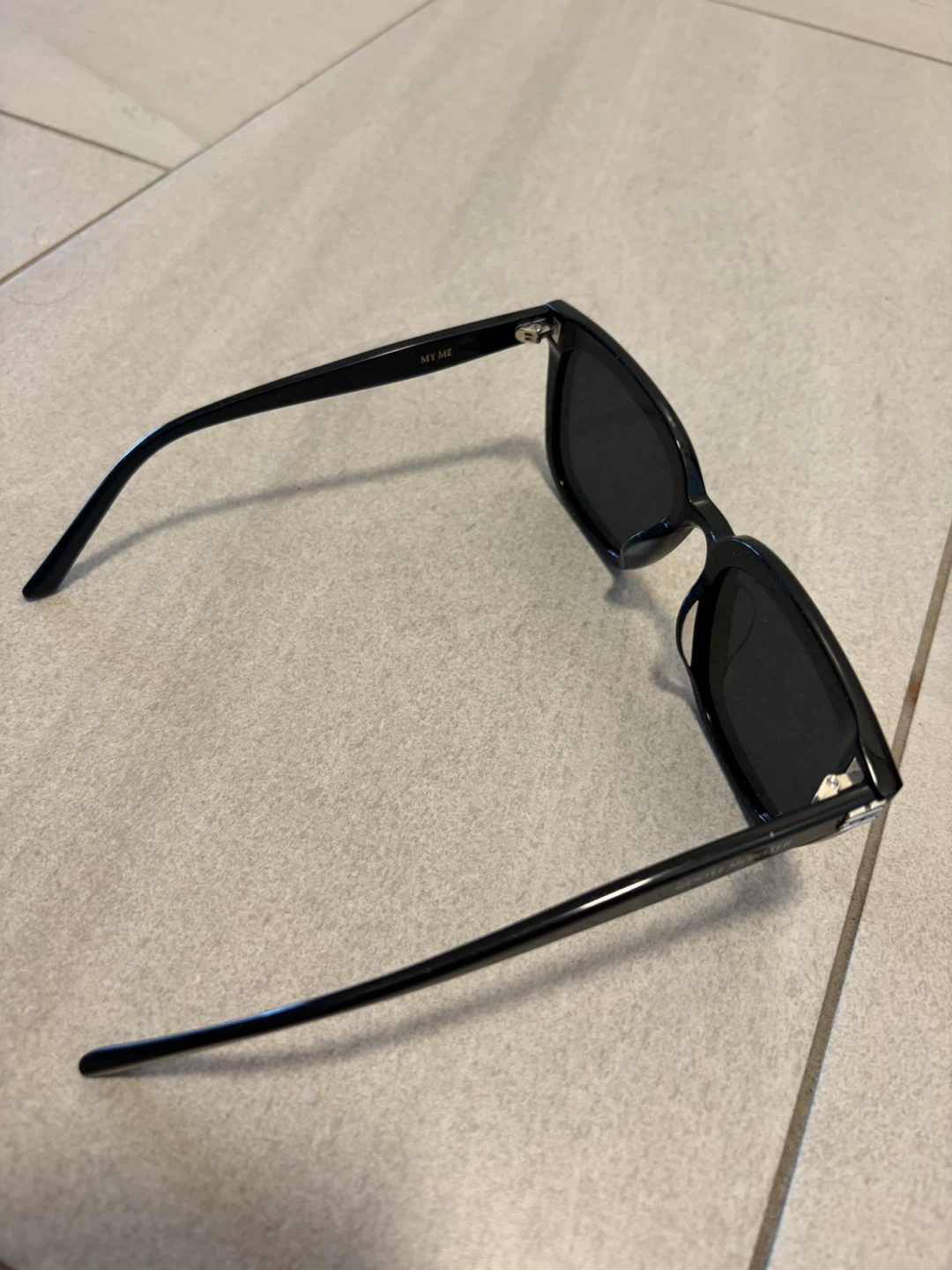 Gentle Monster My Me 01 Sunglasses – Black - photo 2