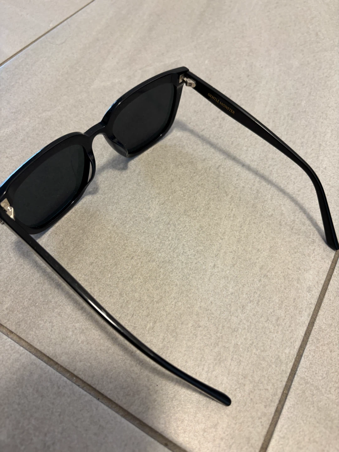 Gentle Monster My Me 01 Sunglasses – Black - photo 3