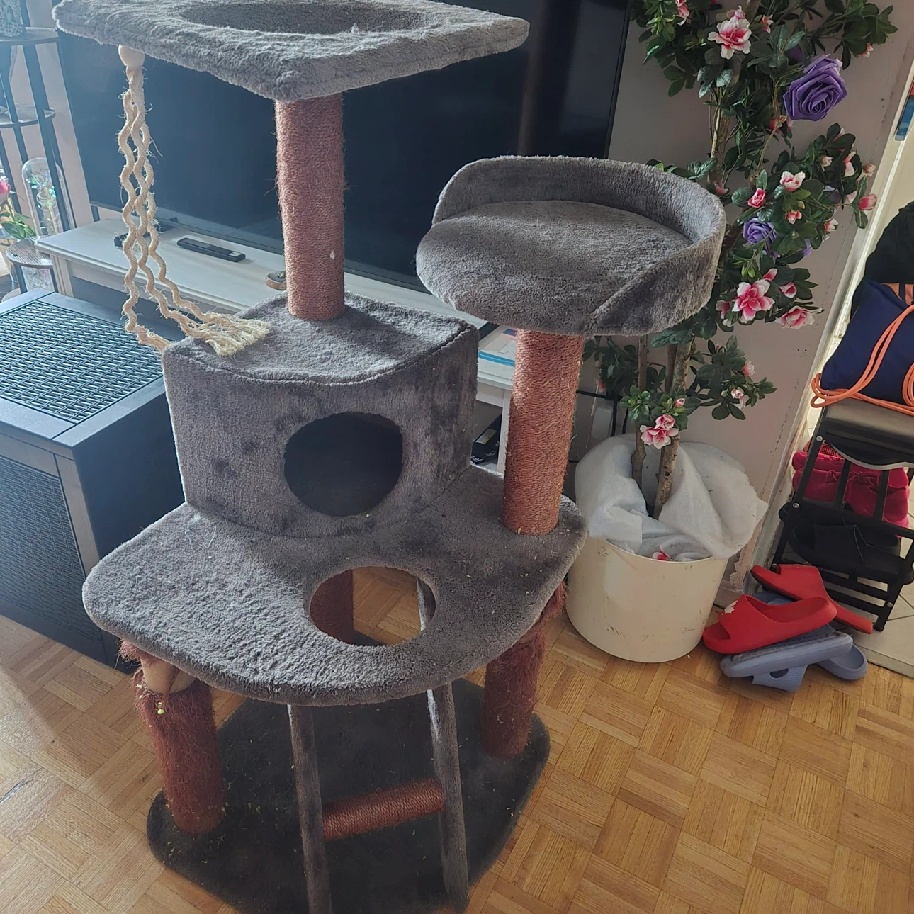 Cat tree for sale - photo 2