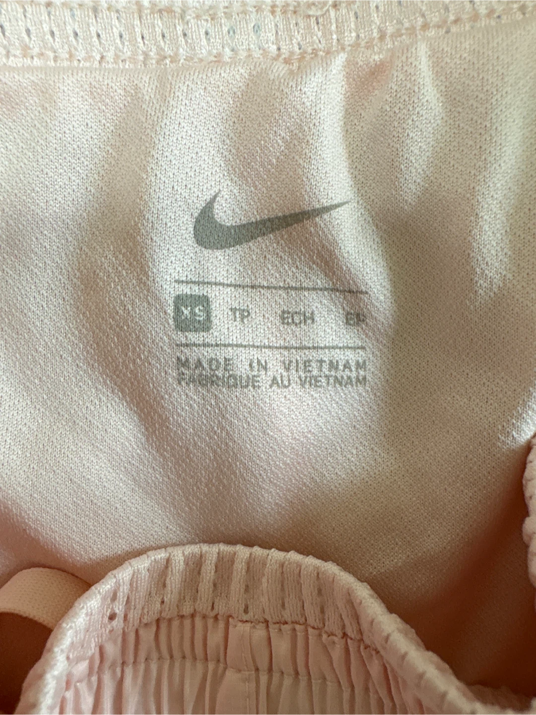 Nike Women's Swoosh Run shorts - photo 2