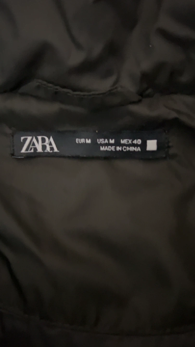 Zara Puffer Vest - Green - Medium - photo 3