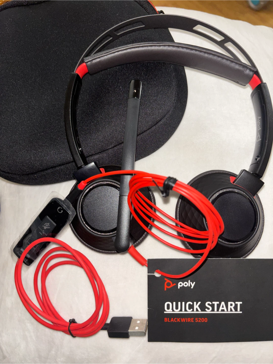 Poly Blackwire 5200 Headset