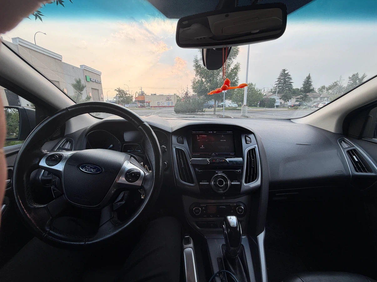 2012 Ford Focus Titanium Hatchback