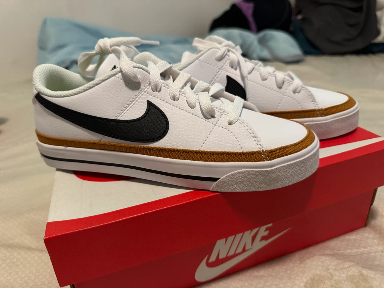 Nike White & Black Low Top Sneakers - photo 3