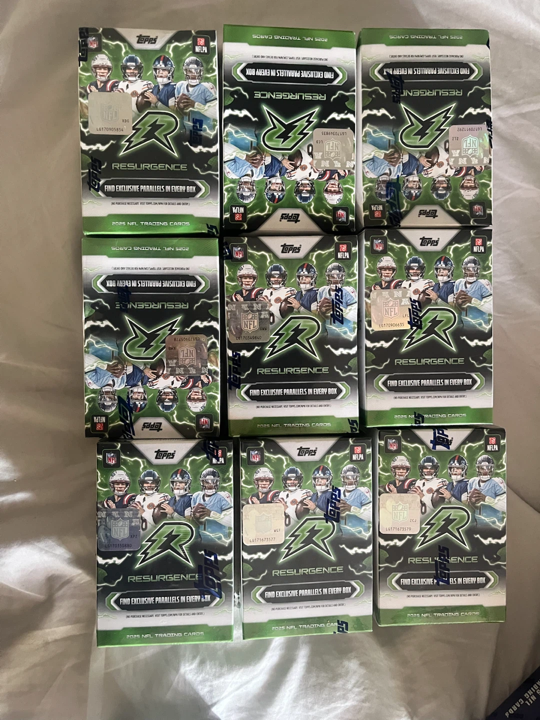 Topps 2025 NFL Resurgence Trading Card Boxes