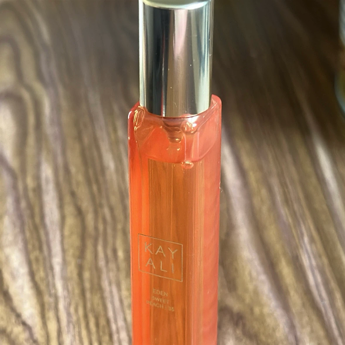 Kayali Eden Sweet Peach | 10 Eau de Parfum - photo 2