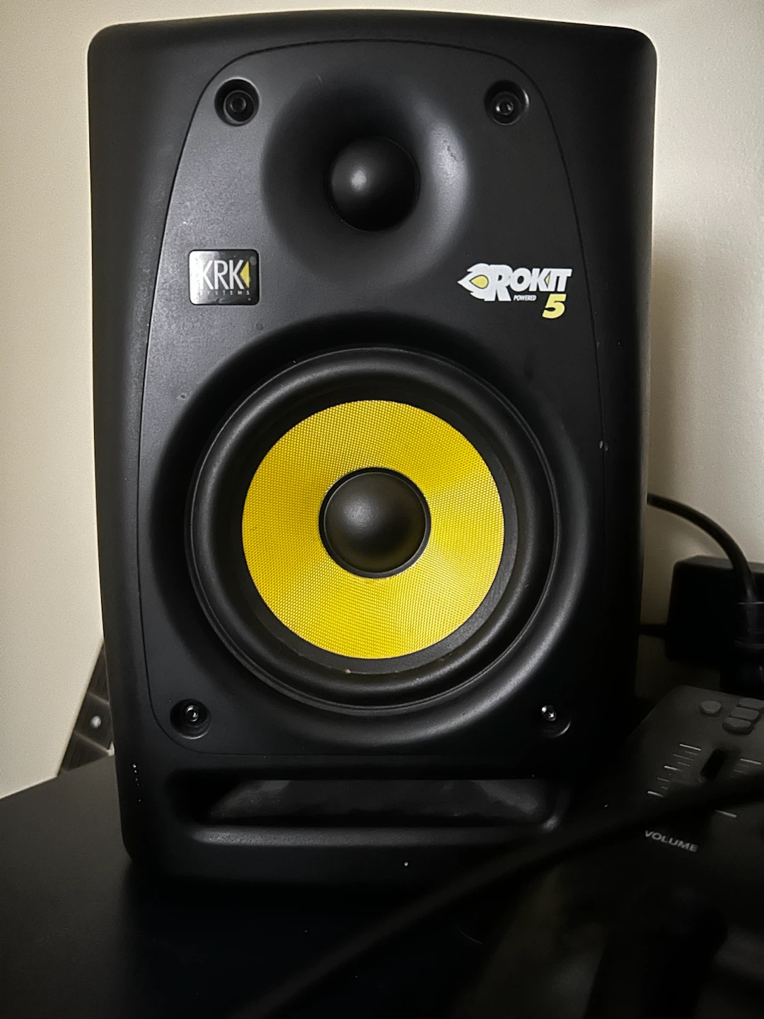 KRK Rokit 5 Powered Studio Monitor
