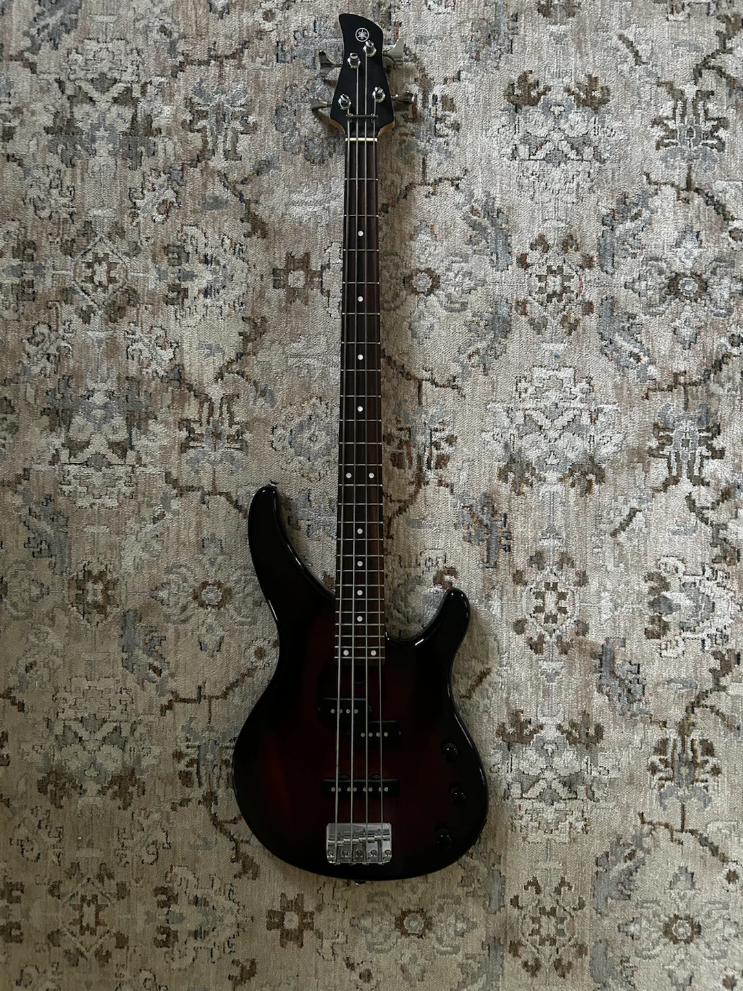 Yamaha Electric Bass Guitar