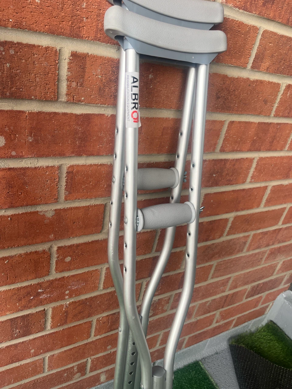 Crutches - photo 5