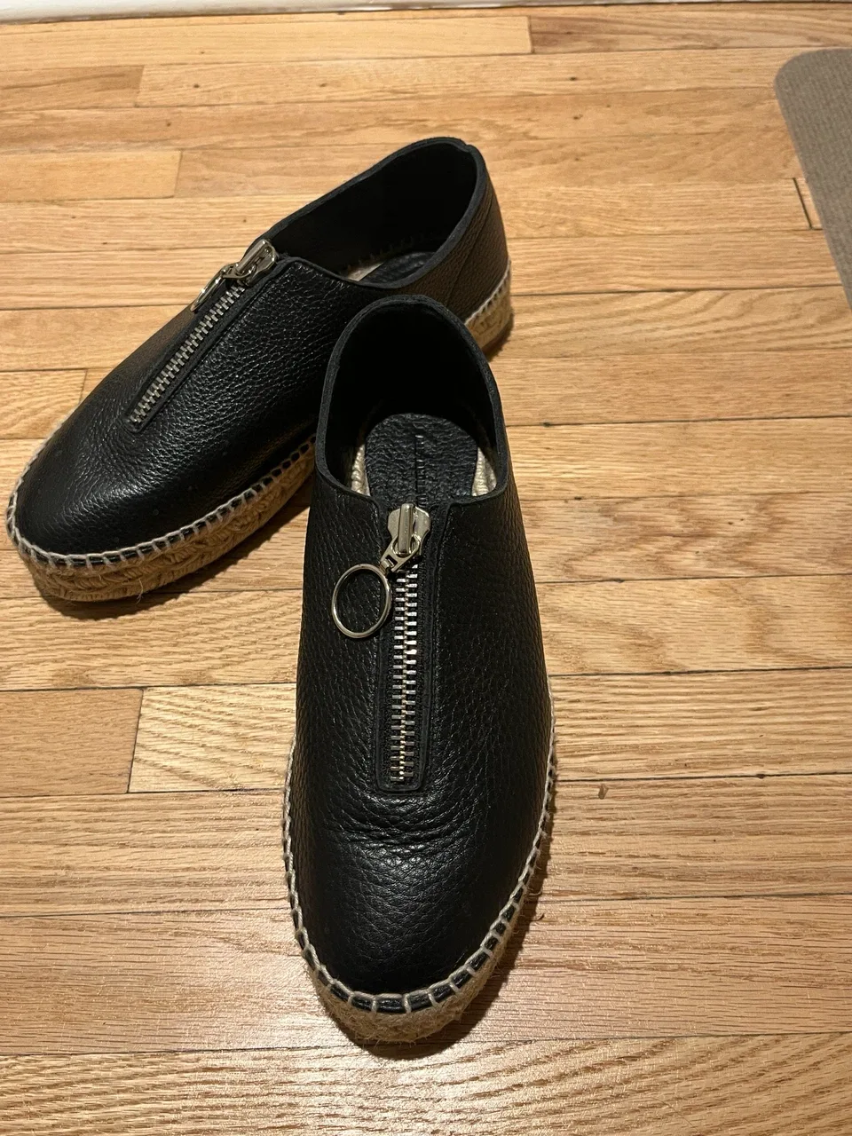 Black Leather Alexander Wang Flats with Zipper - photo 2