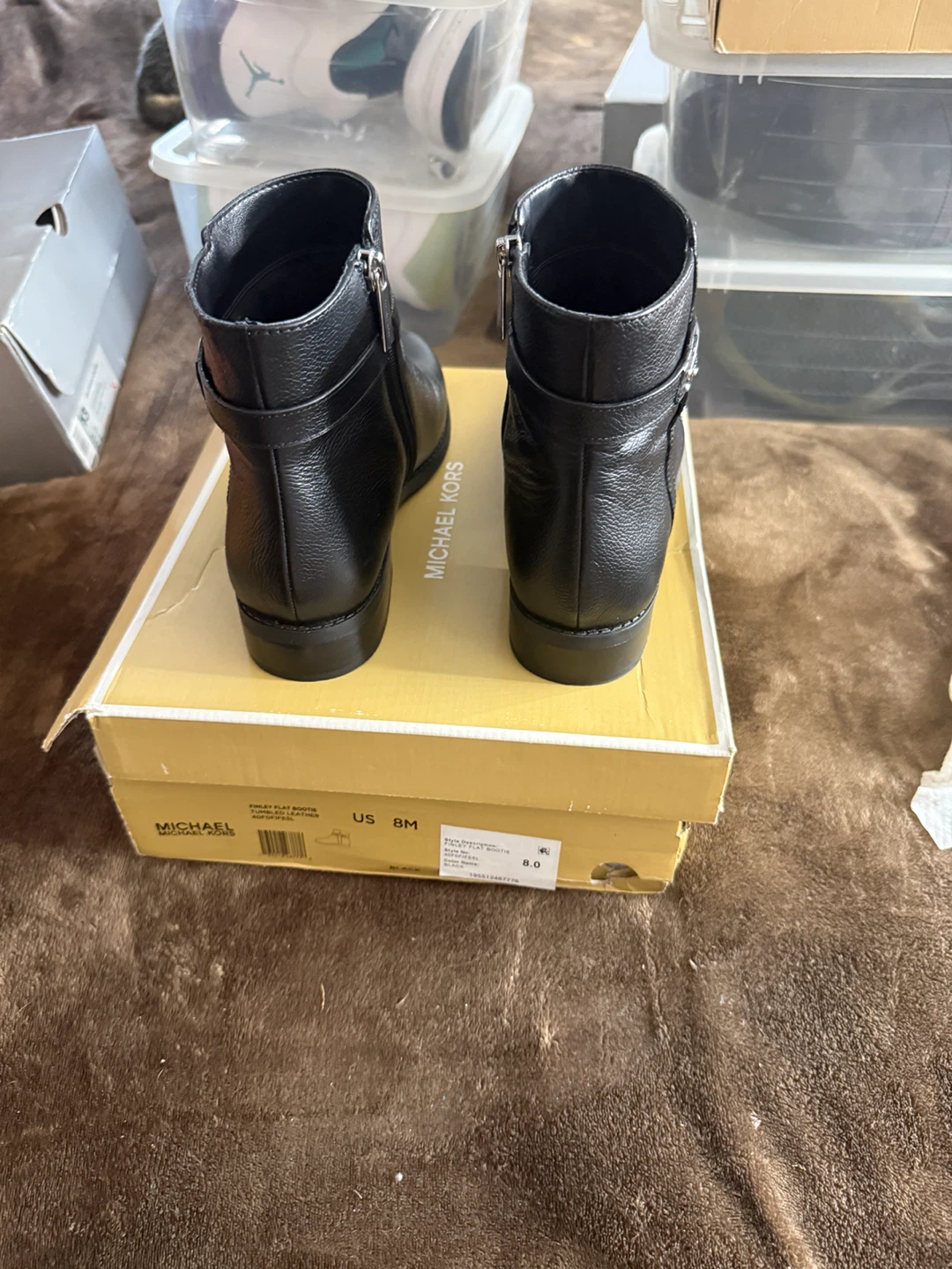 Michael Kors Finley Flat Booties Black Leather Size 8M - photo 3