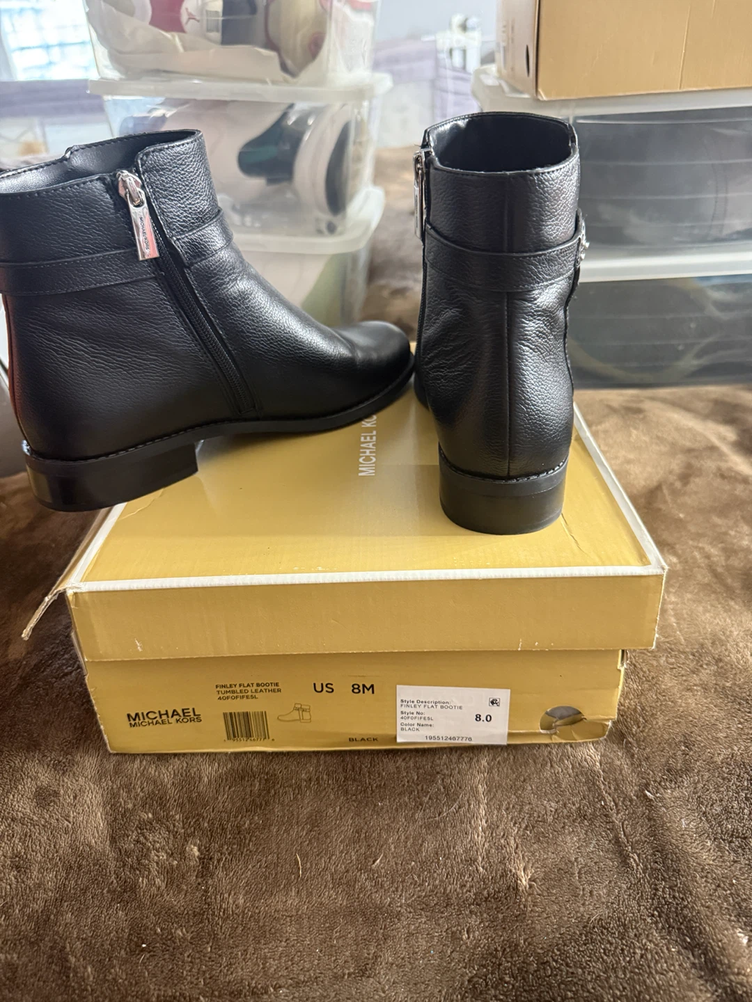 Michael Kors Finley Flat Booties Black Leather Size 8M - photo 4