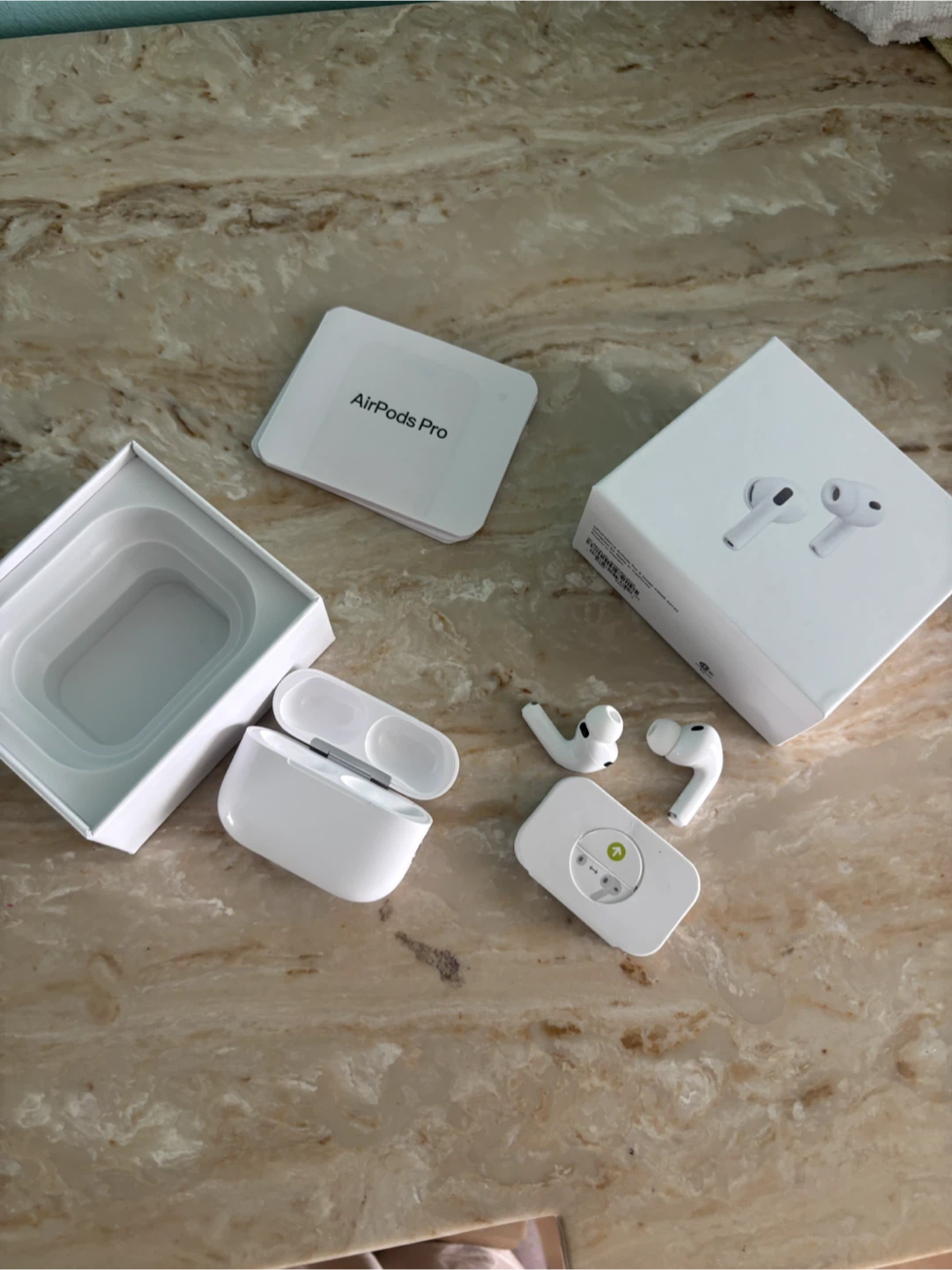 ANC Apple AirPods Pro (3rd Generation)