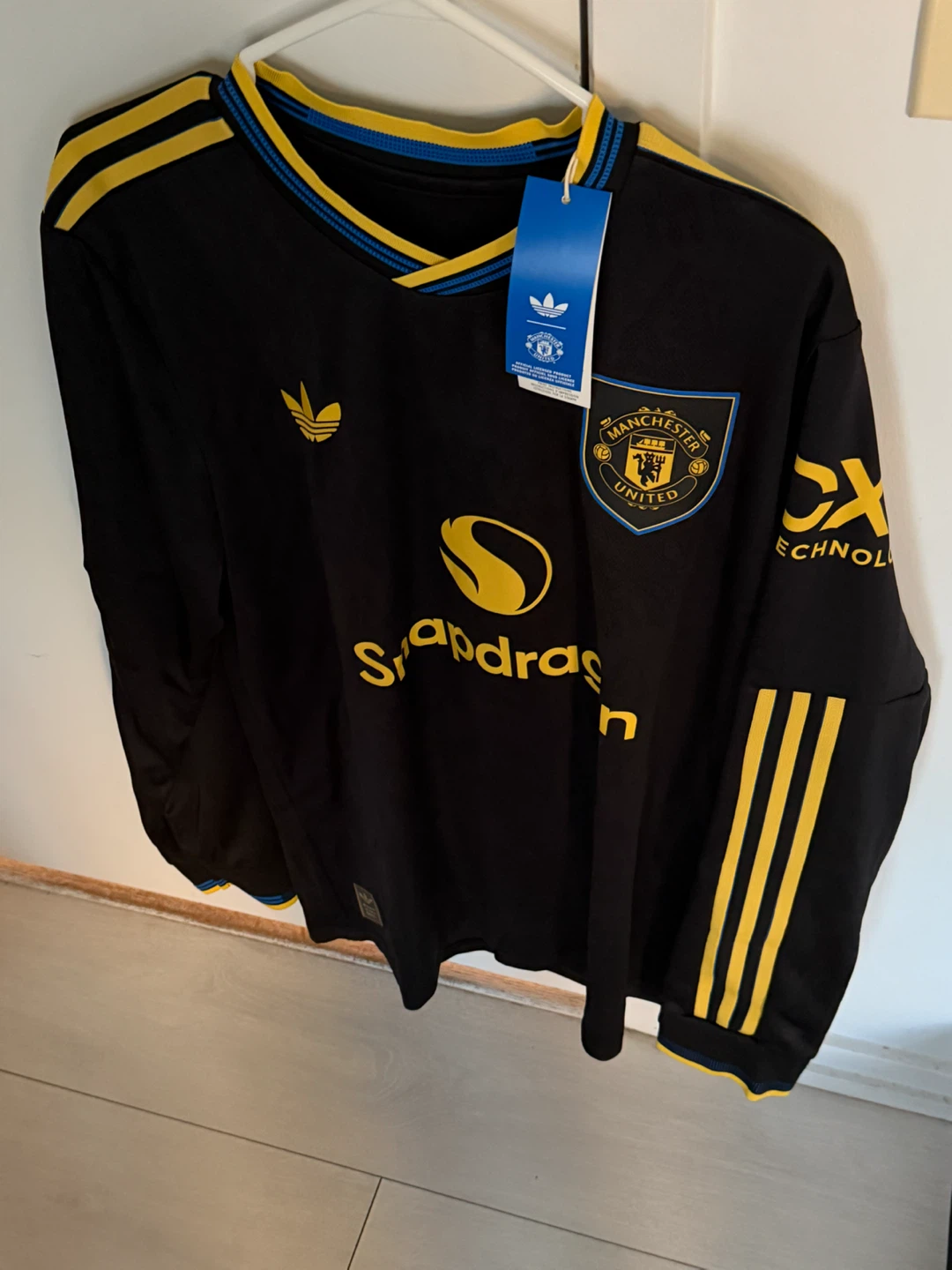 Manchester United 23/24 Away Jersey - Sesko #30 - photo 2
