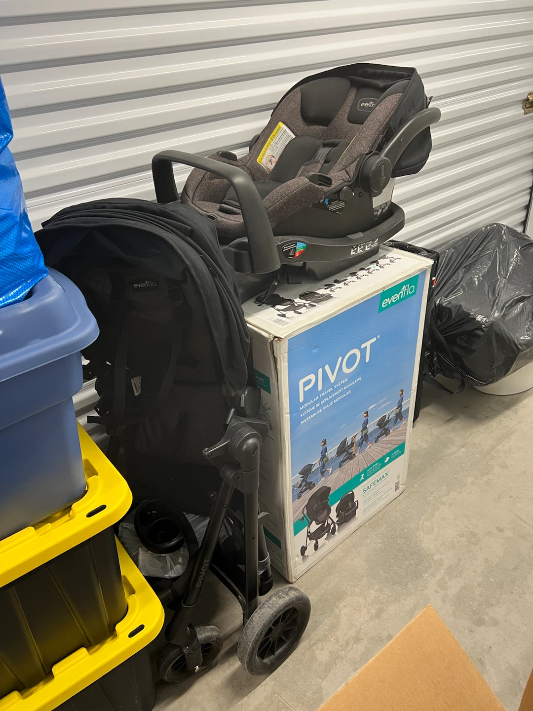 Evenflo Pivot Modular Travel System with Infant Car Seat