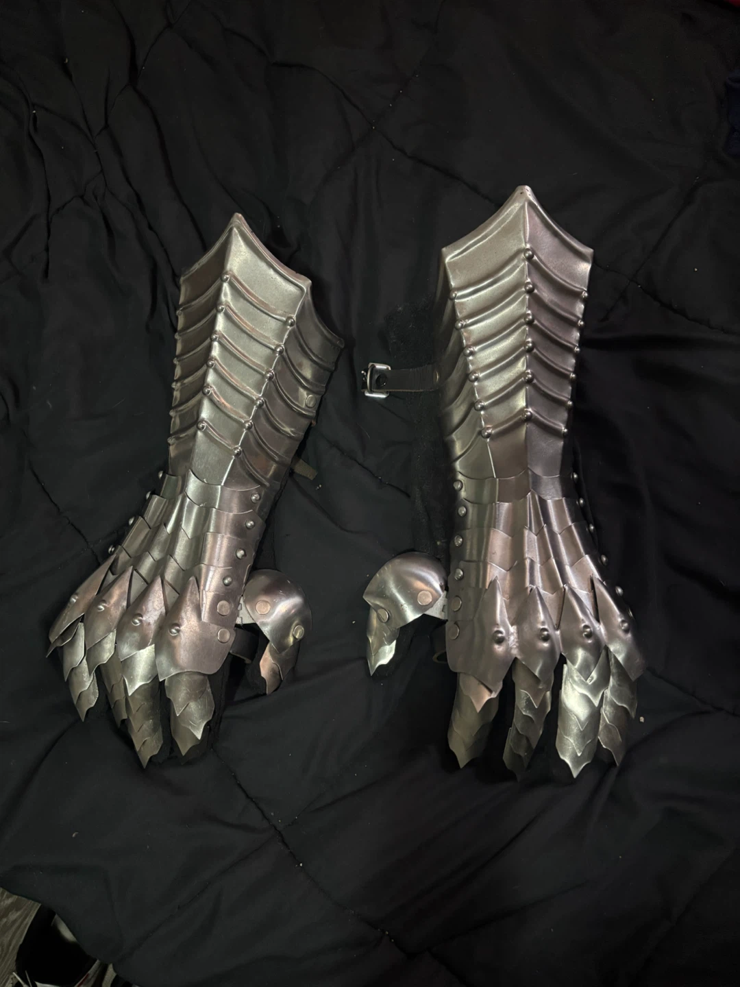 Knight's Full Helm and Gauntlets Set - photo 2